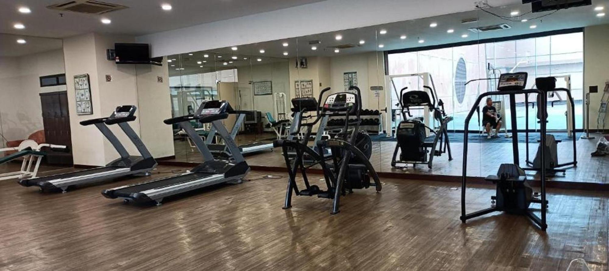 Service Times Square Kl Apartment