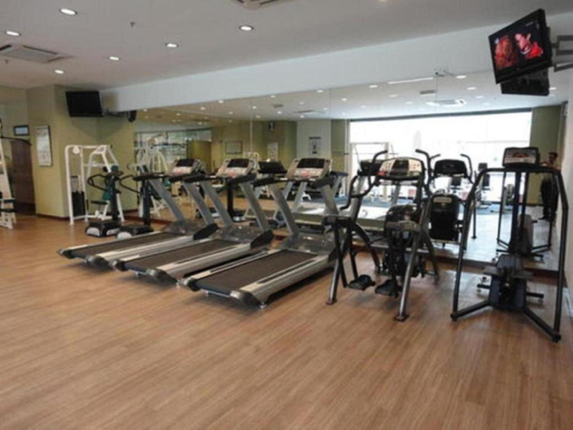 Service Times Square Kl Apartment *