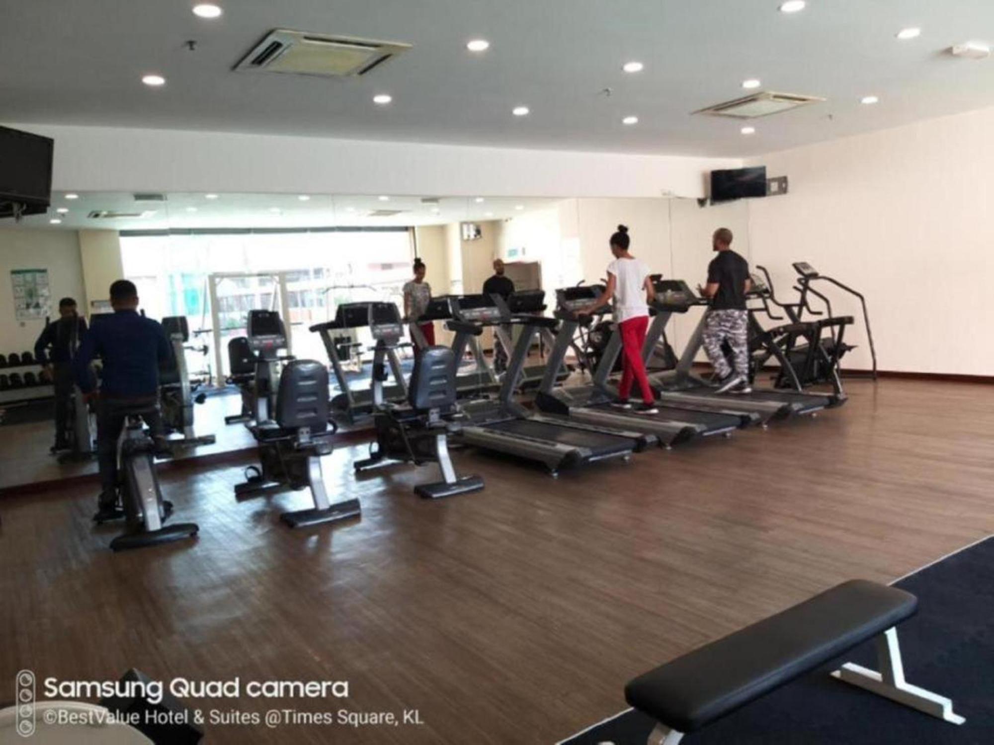 Service Times Square Kl Apartment *